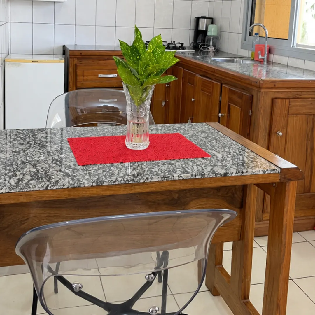 Coin cuisine et table haute