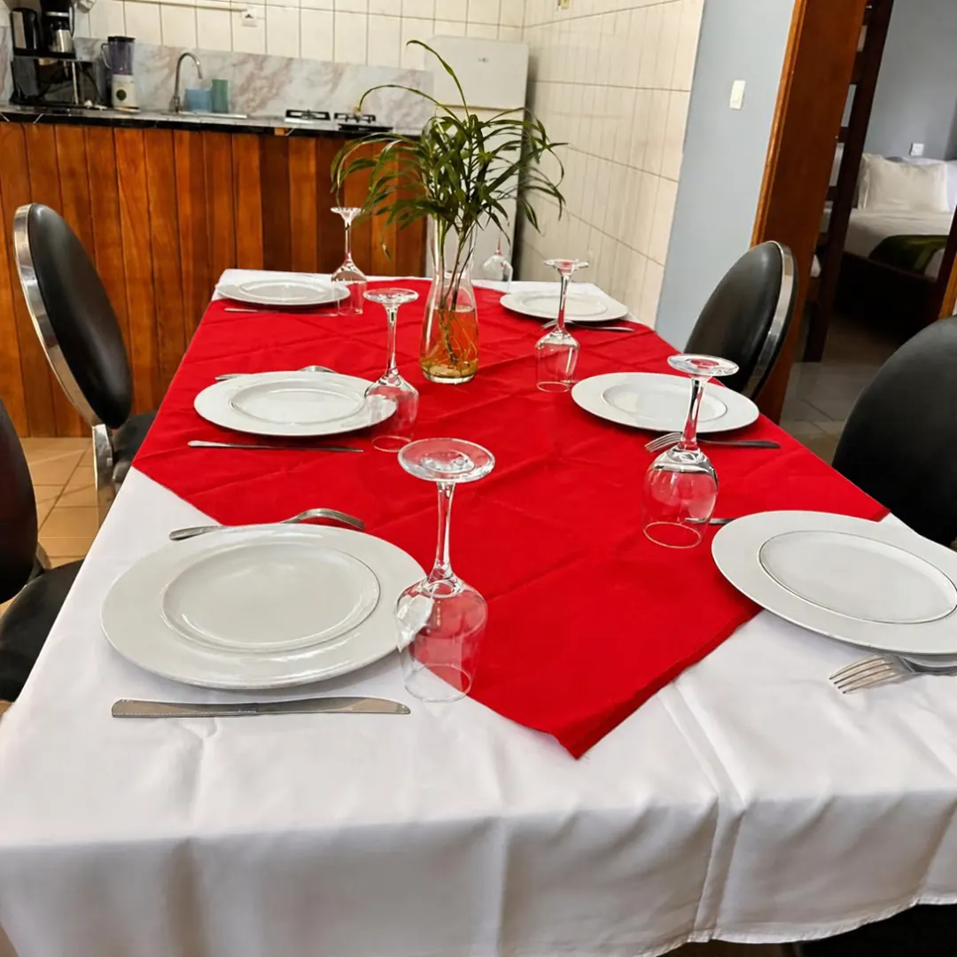 Salle à manger de six places